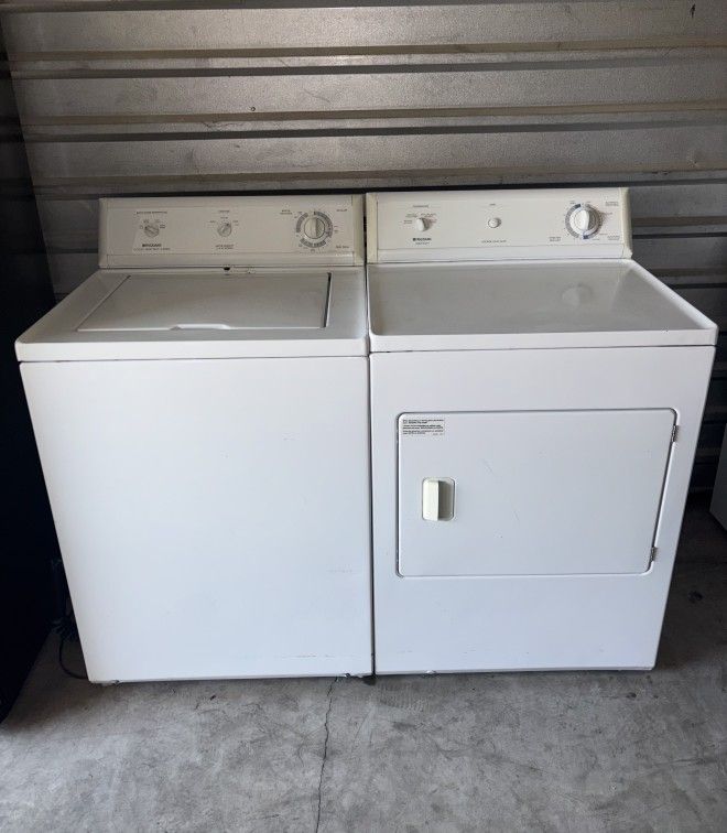 Frigidaire Washer And Gas Dryer Matching Set