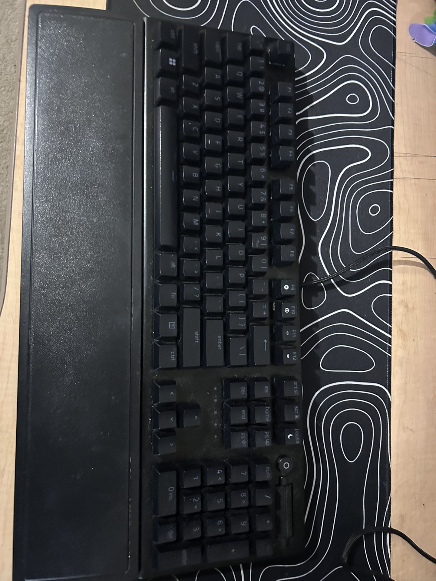 Razer BlackWidow V3 Full Size Mechanical Gaming Keyboard for PC, Chroma RGB, Wrist Rest, Black