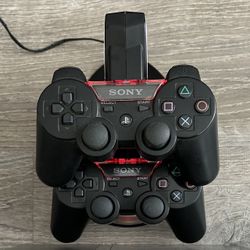 PlayStation 3 Controllers & Charging Stand 
