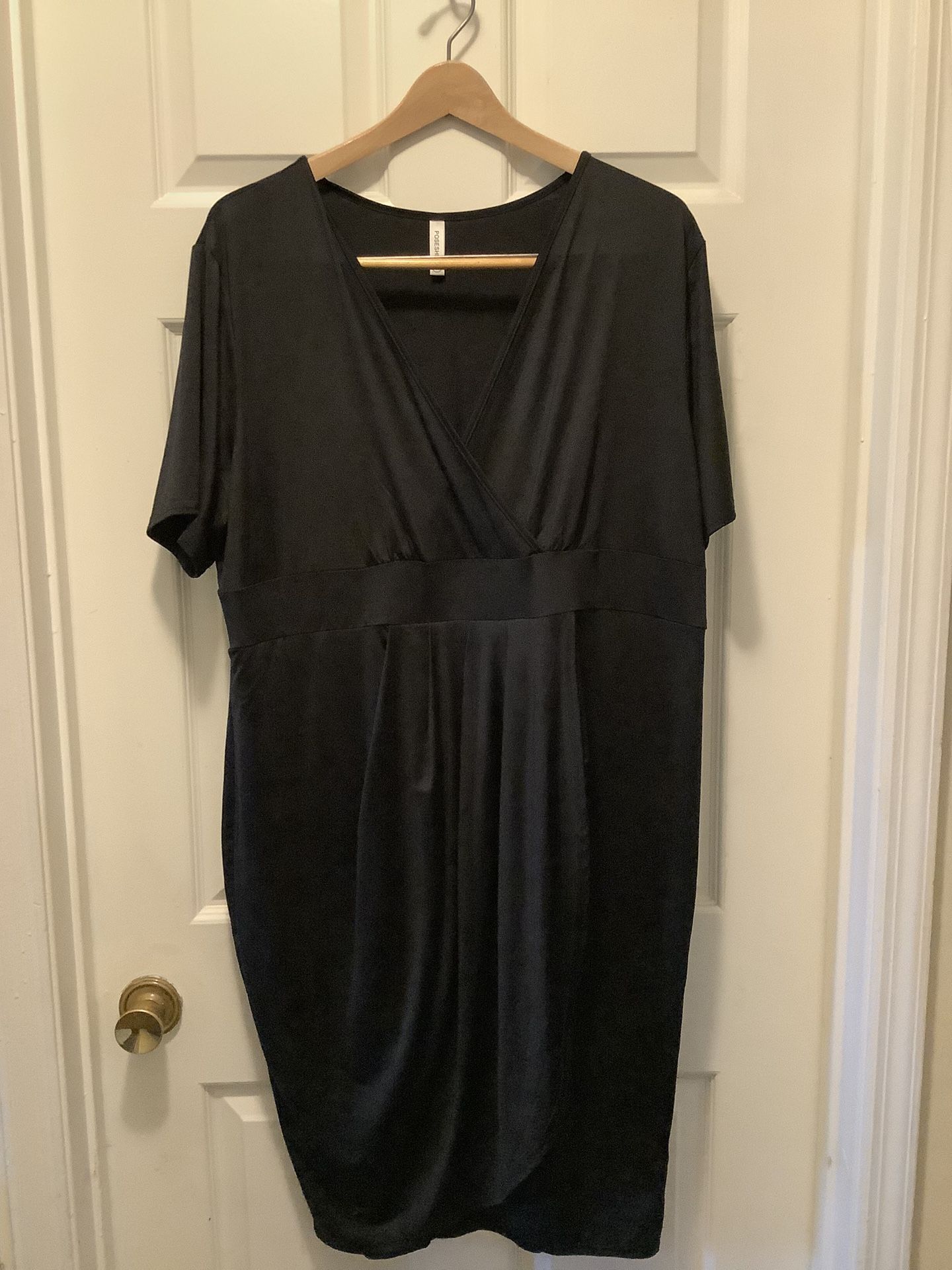 Poseshe Women’s Black Dress Size 4 Xl