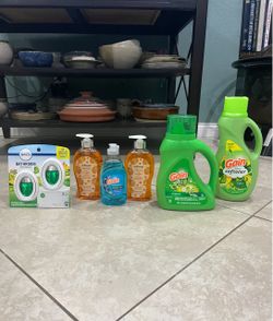 Gain, Febreze Bathroom Small Spaces 2 Pack, Softsoap