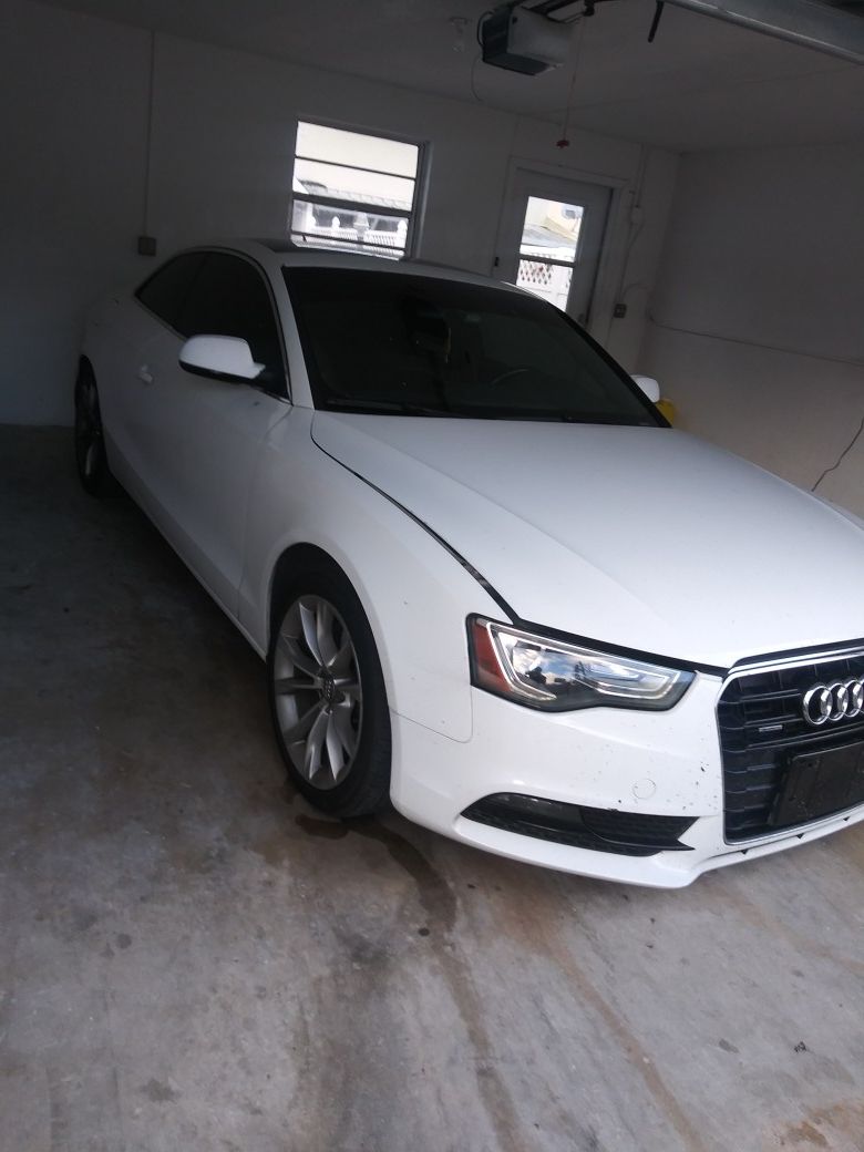 Audi a5 2014 part out