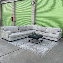 *Free Delivery* Ashley Sectional Couch Sofa