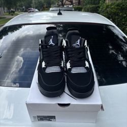 Jordan White Thunder 4s 