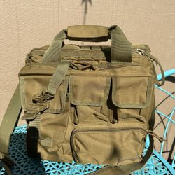 Tactical Shoulder Bag – Olive Green – Multiple Compartments