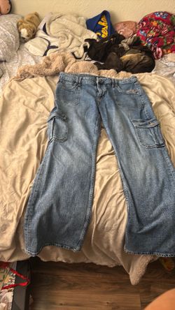 Mid rise, flare jeans