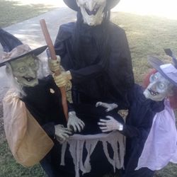 5FT Bewitched Cauldron Sisters 