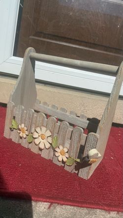 Wooden Picket Fence Caddy with Floral Decor
