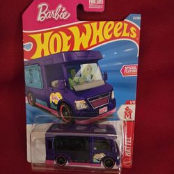 Barbie Dream Camper Hotwheels 