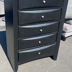 Extra Dresses 1701 Union Blvd., Allentown Pa 8109