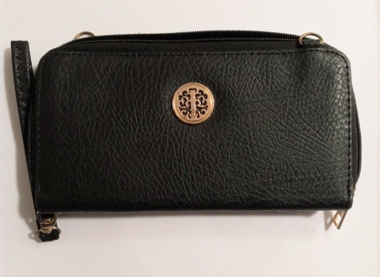 Black Wristlet Wallet