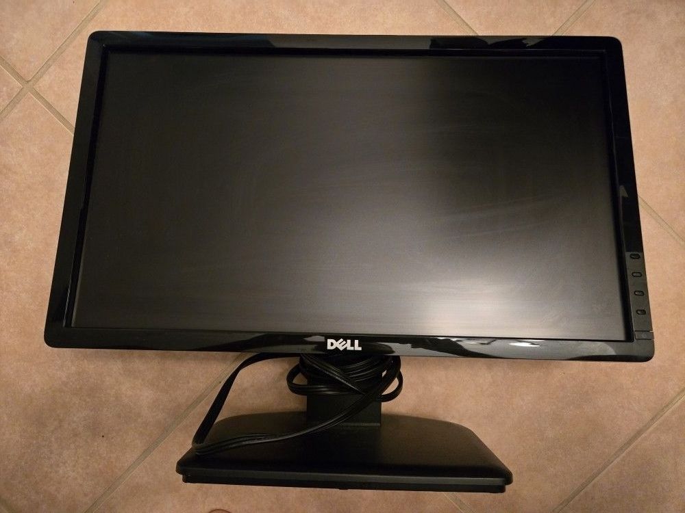 Dell Monitor 18in x 11 in