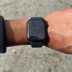 Apple Watch Series 8 