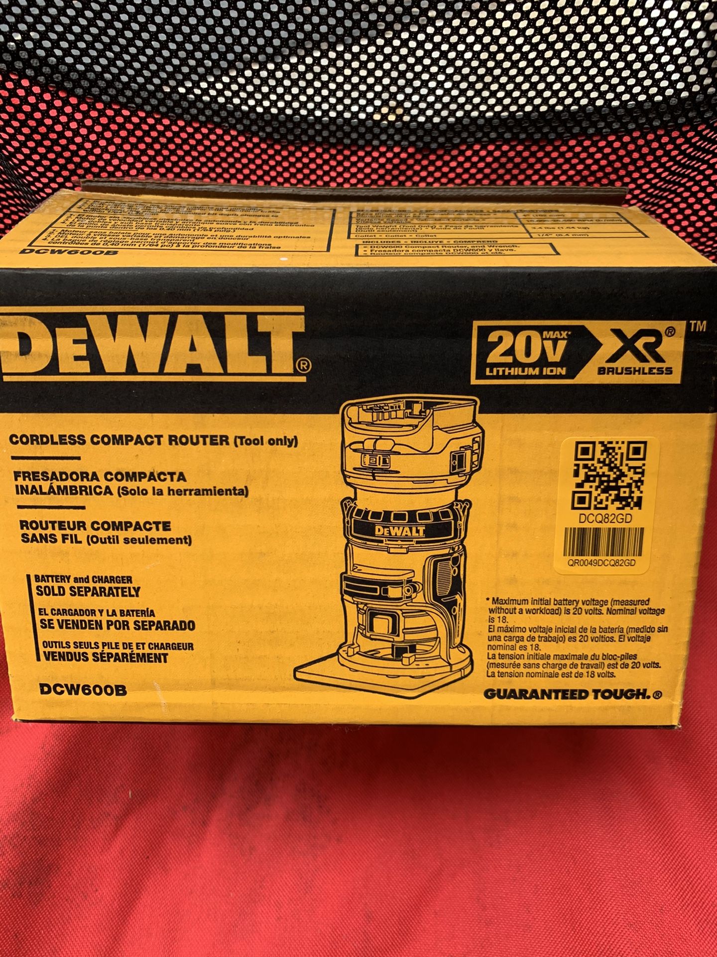 Dewalt DCW600B 20V MAX XR Cordless Compact Router (Tool Only)