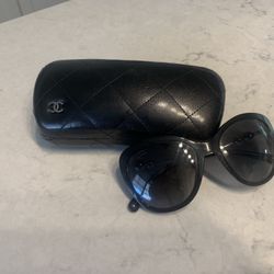 CHANEL Authentic Pearl Sunglasses With Case 