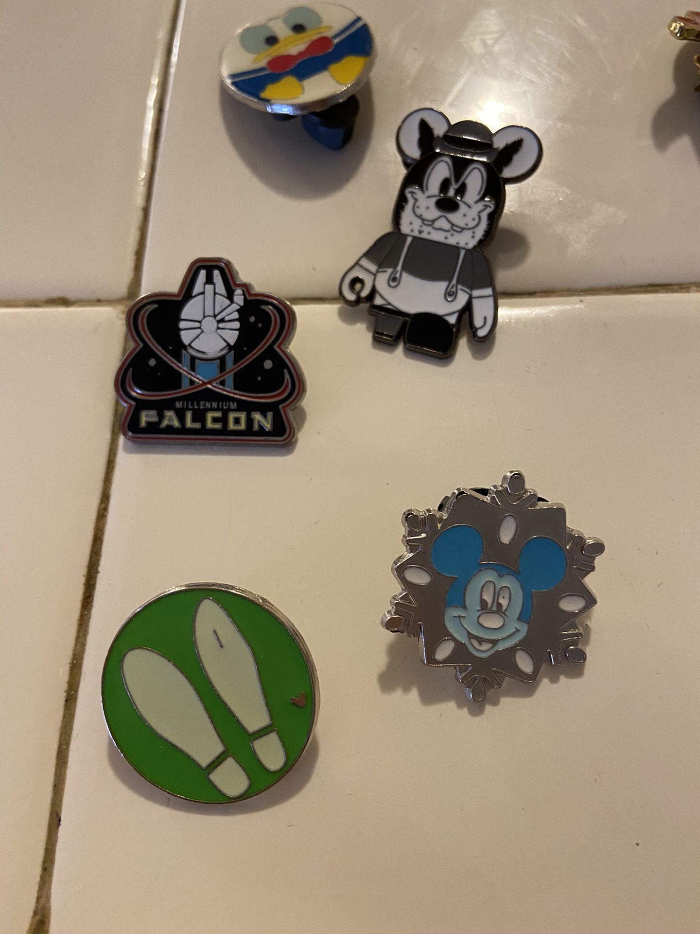 Disney pins
