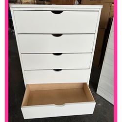 5 drawers dresser / Five drawers dresser / Cajonera/ Comoda