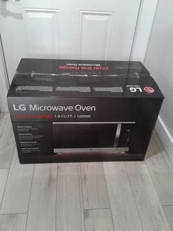 Microwave lg 1.8 cu / ft 1000 watts new