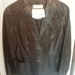 Ladies leather jacket MED. Never worn $229 original price