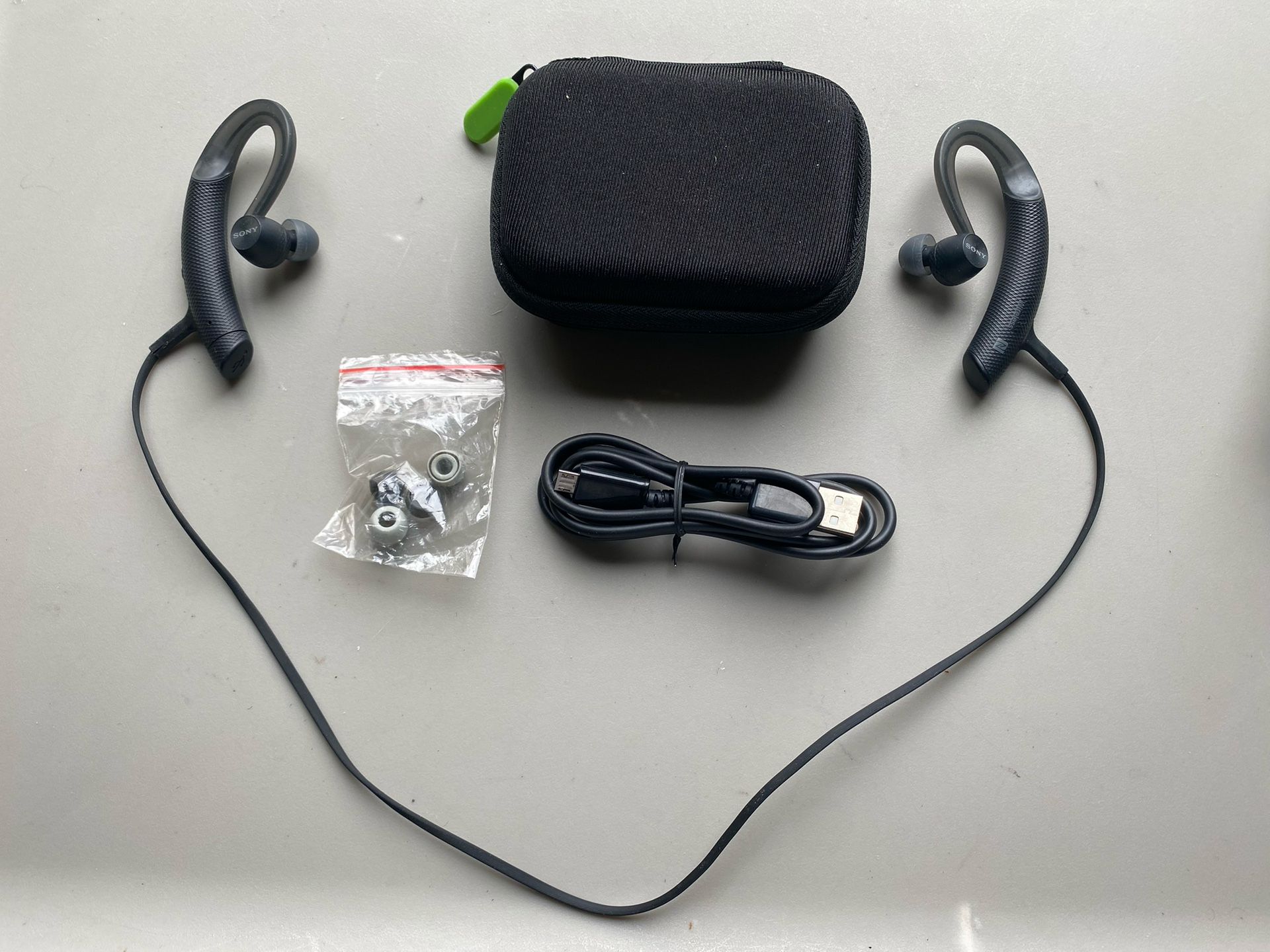 Sony MDR-XB80BS Wireless Earbuds