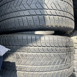 ONLY 2 Tires P335/35/22 Pirelli Scorpion