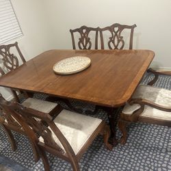 Formal Wood Dinning Table