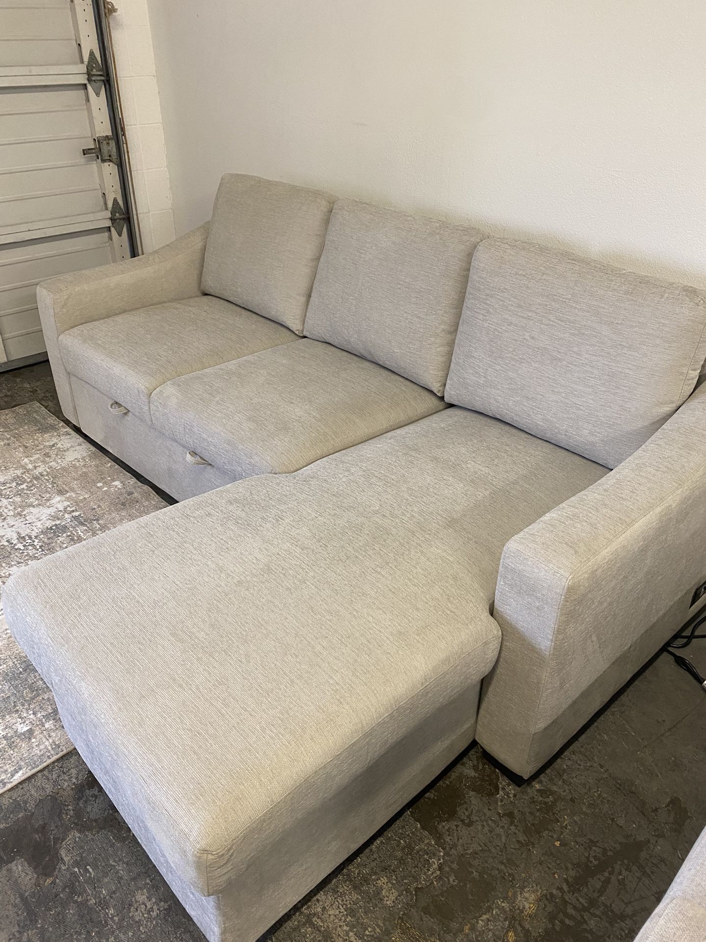 Reversible Chaise Sleeper Sectional Sofa Couch w/ Pull-Out Bed & Storage
