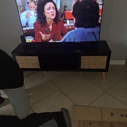 Tv table