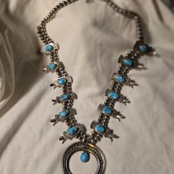 Vintage Box Bow Squash Bloom Necklace Silver And Turquoise