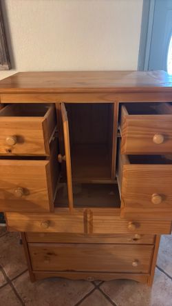 Dresser