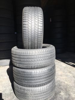 235-50-17 Michelin