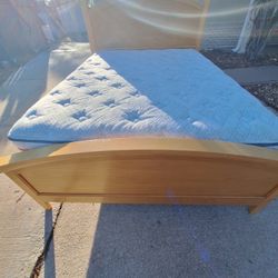 Solid Wood Queen Bedroom Set