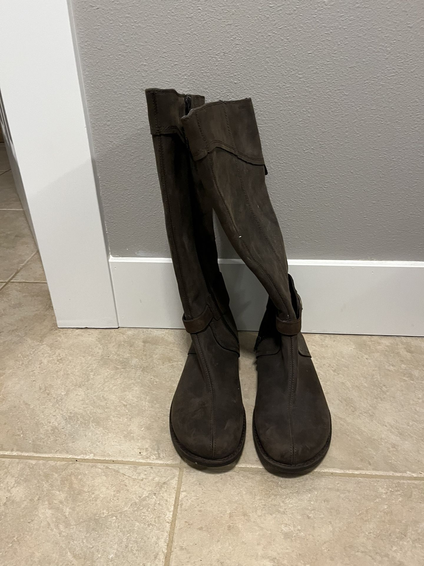 Merrell Women’s Boots, Size 9.5