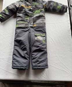 3T toddler snowsuit