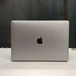 MacBook Pro 2020 13inch 256GB 8GB RAM excellent condition - On Special Cash deal $449 🤩✅