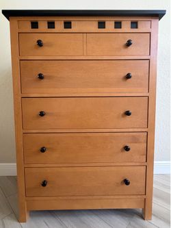 Dutailier 5 Drawer Bedroom Dresser