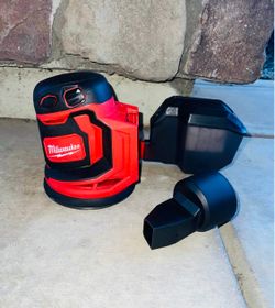 Milwaukee M18 18V Lithium-Ion Cordless 5 in. Random Orbit Sander (Tool-Only)