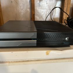 Xbox 1 With 9 Games