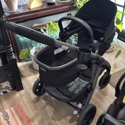 EVENFLO CARSEAT & STROLLER