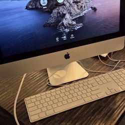 Apple Desktop Computer 