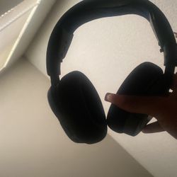 Comfy Headphones ( Has A Mic)