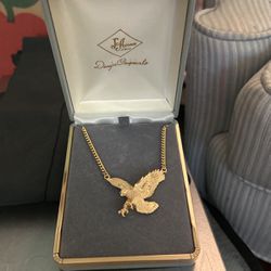 Beautiful! Gold Eagle “Design Originals “ Necklace 