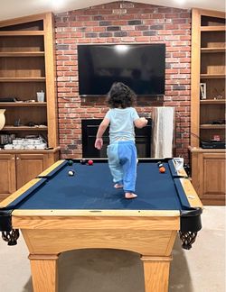 8FT OLHAUSEN POOL TABLE + ACCESSORIES