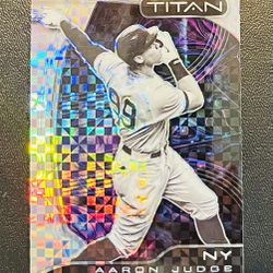 2022 Chronicles Baseball Aaron Judge Titan Prizm Refractor #22 Yankees