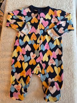 NEW! Baby Girl, Footed Pajama Sleeper Heart Print, Size 0-3 mo
