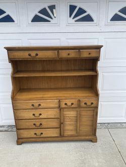 Selling A Vintage Wooden Hutch 
