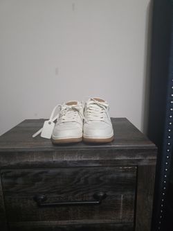 Off White