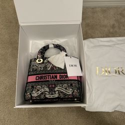 ✨ New Christian Dior Bag. Pink Limited Edition ✨