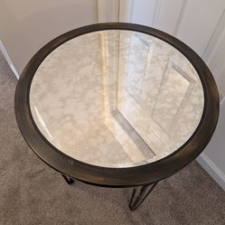 Side mirror table