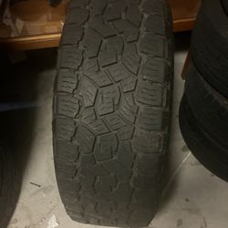 275/65R18 toyo